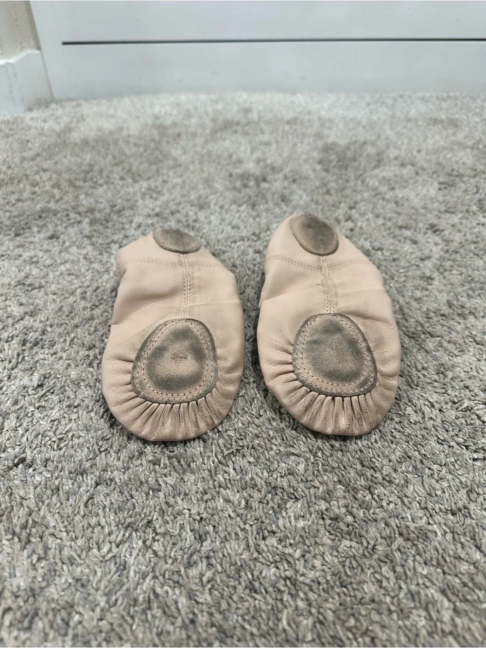 Amazon Essentials Girls Ballet Flats in Light Nude